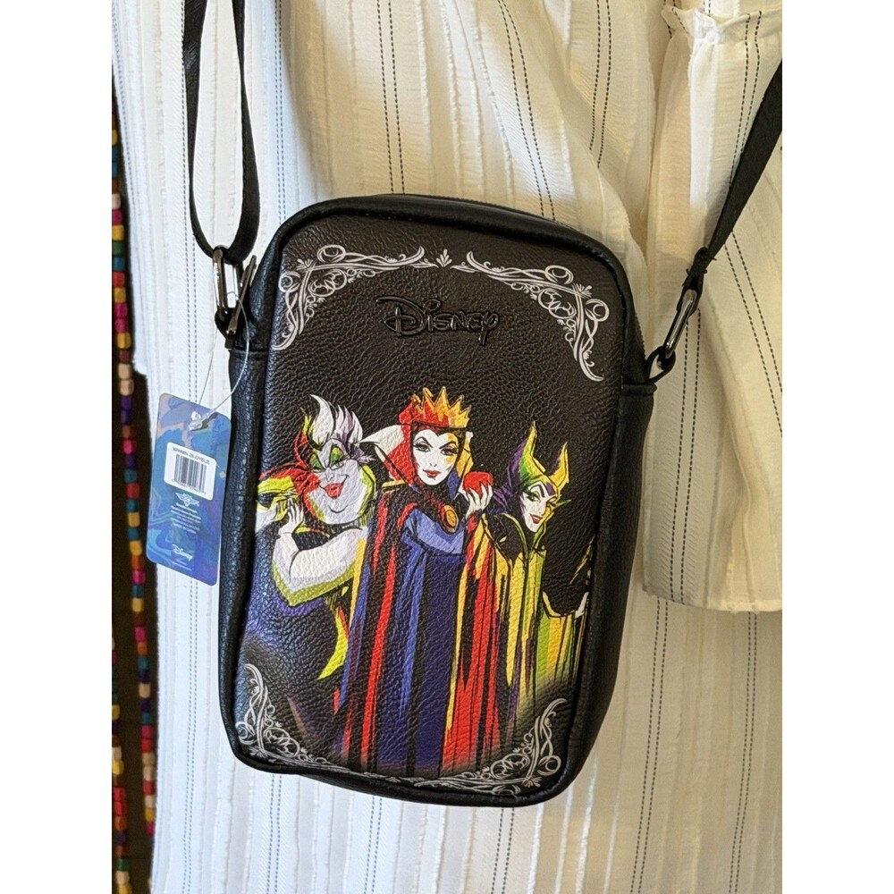 Buckle-Down Disney Villains Evil Queen Crossbody Bag & Poison Apple Charm – NWT - Picture 2 of 12